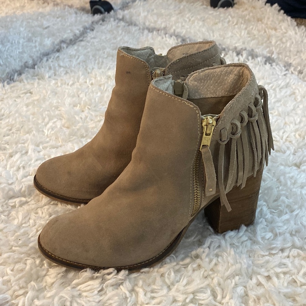 Size 8.5 Aldo Fringe Block Heeled Bootie